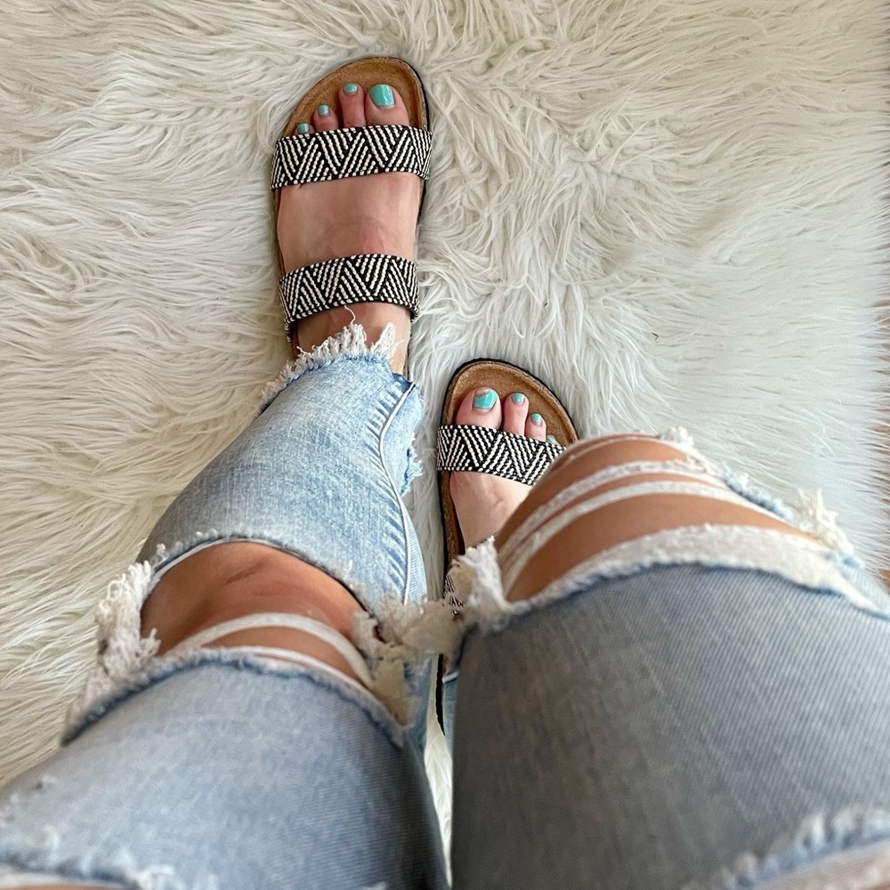 LAST FEW Aztec Tribal Woven Banded Footbed Sandals - Picture 12 of 16